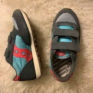 Saucony kids' Jazz Original Vintage hook and loop.